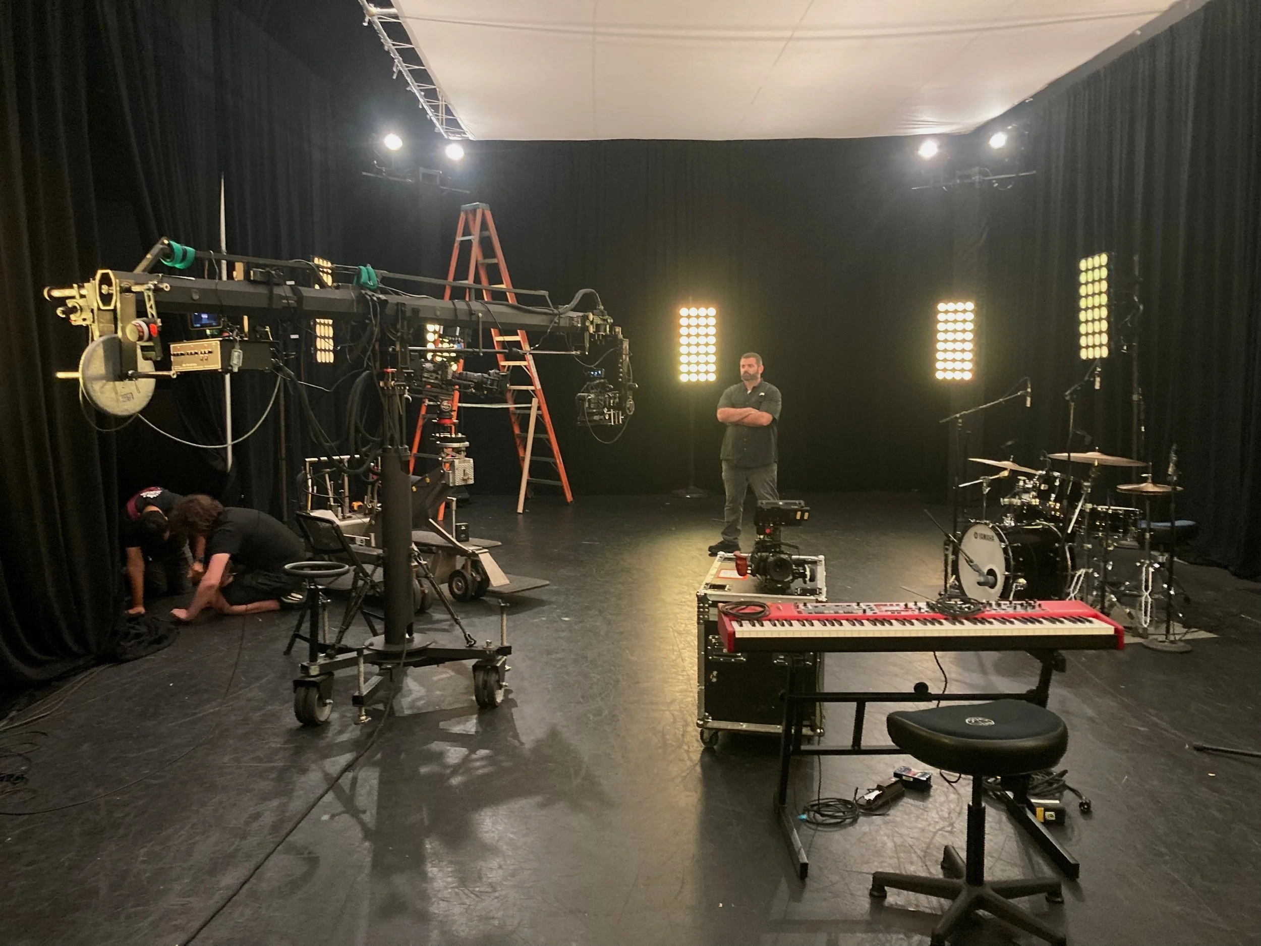 On-set stage production